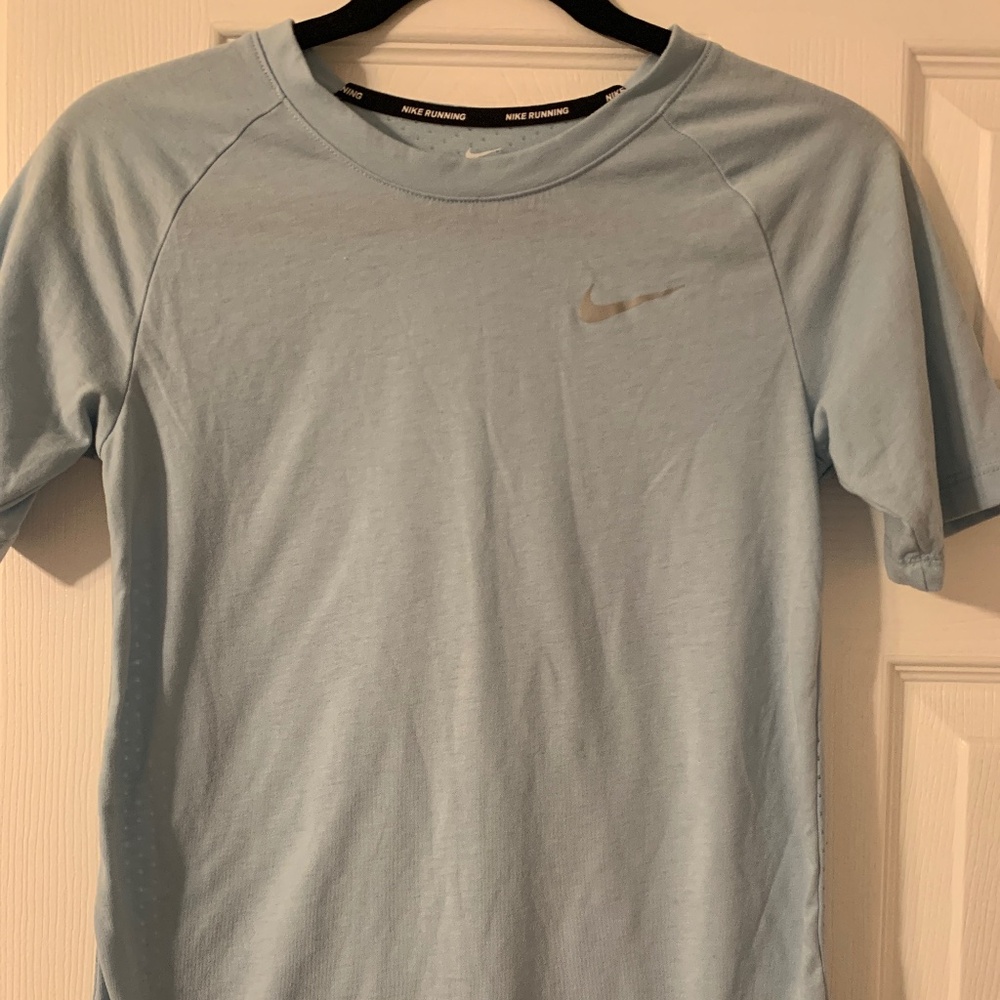 XS Womens Nike running shirt